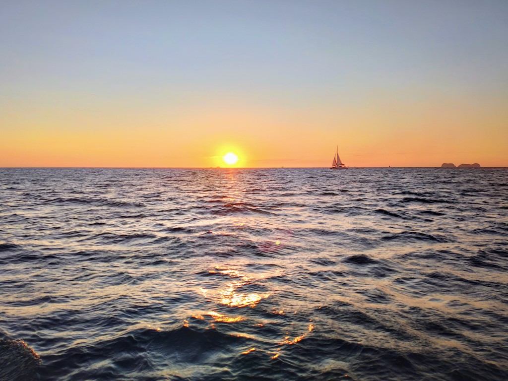 Costa Rica Potrero catamaran coucher de soleil 1