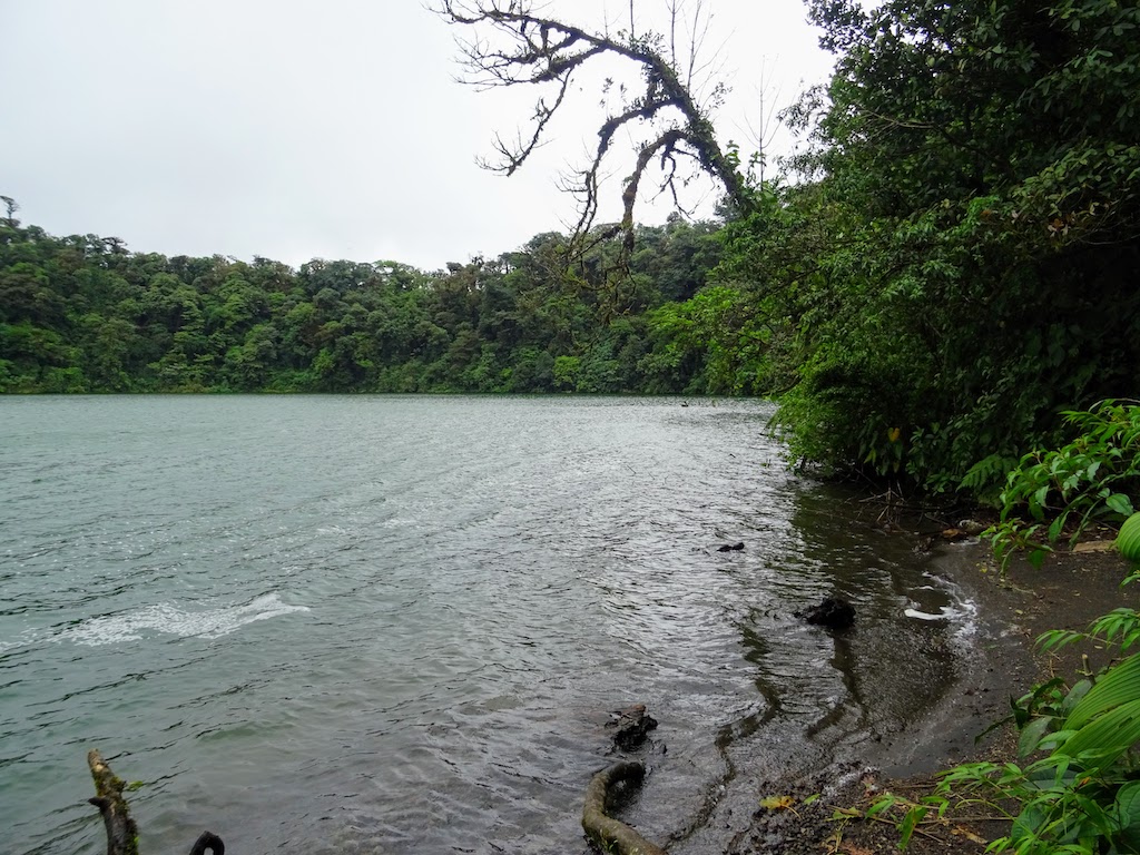 Costa Rica Arenal Cerro Chato trail cratère 2