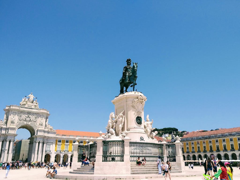 Portugal Lisbonne Commerce place Joseph 1er statue
