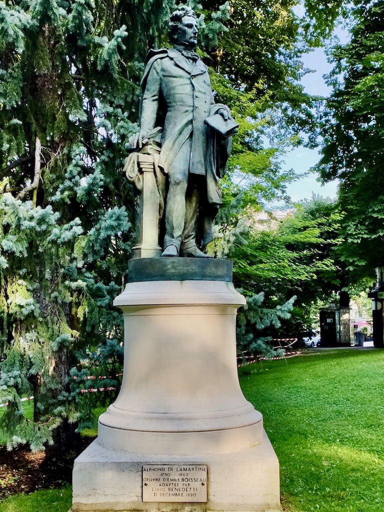 France Aix-les-Bains statue de Lamartine