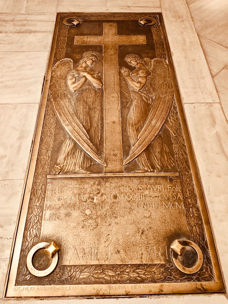 Madrid Almudena cathedral crypt old grave